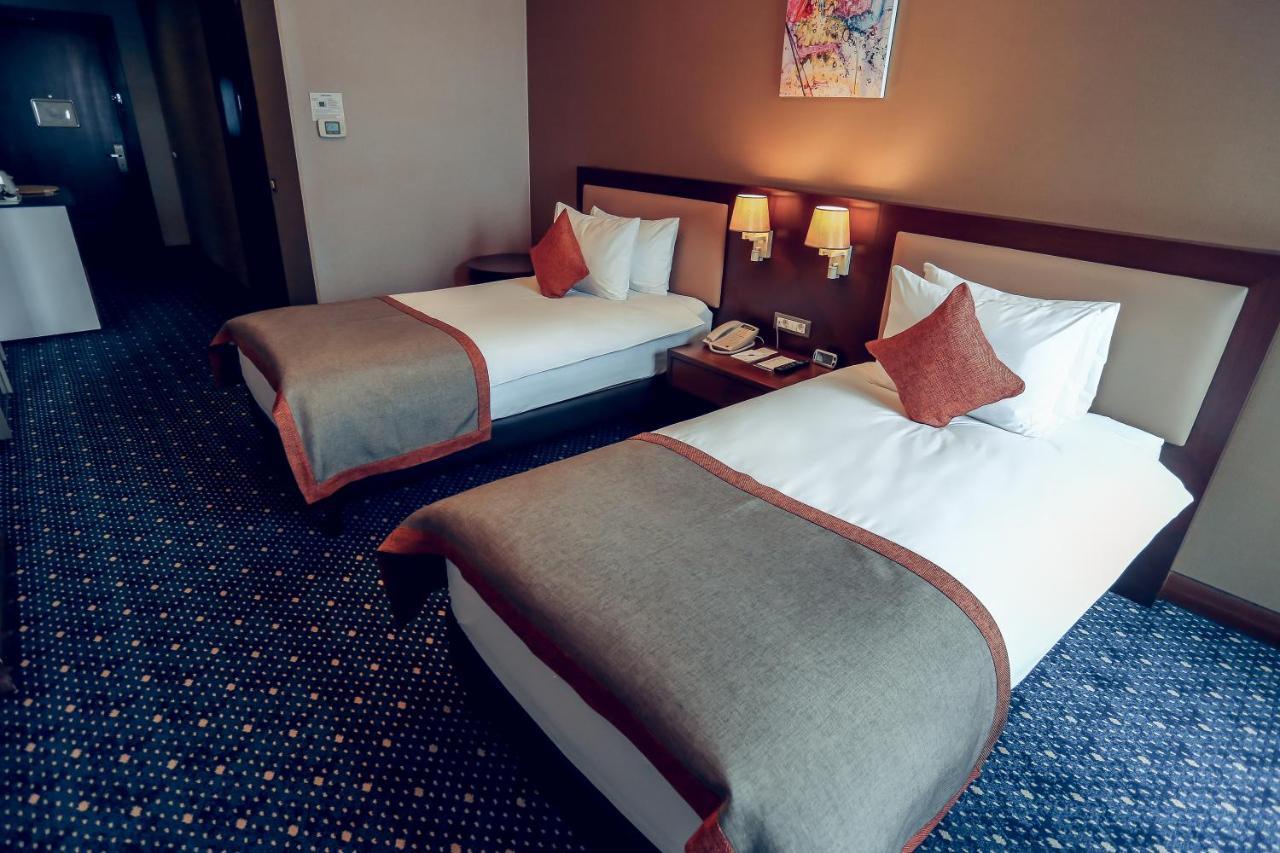 Parkside & Hotel 4*