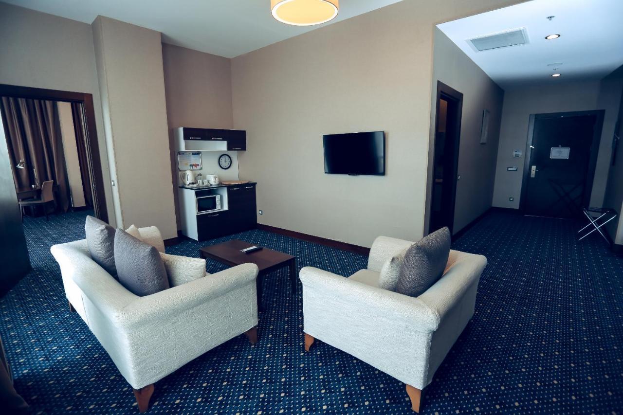 Hotel Parkside &