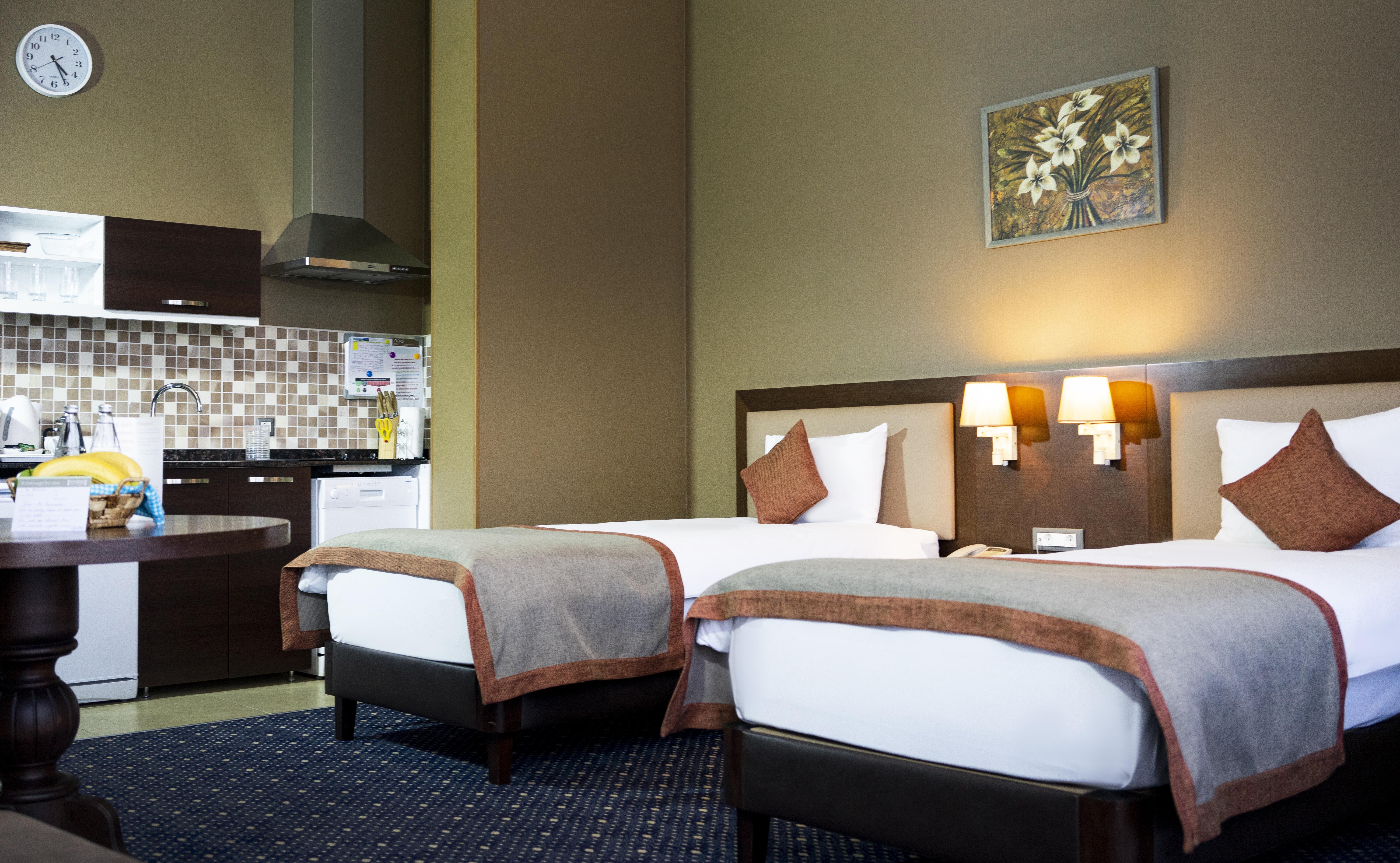 Parkside & Hotel Baku
